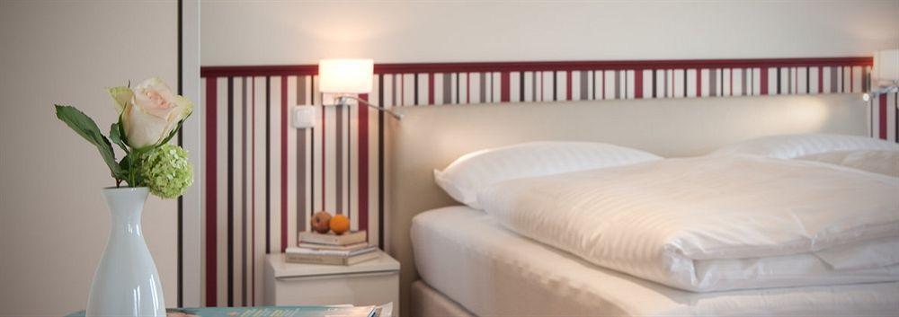 Hotel Haus Am Meer 호바흐트 외부 사진
